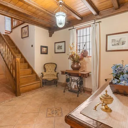 La Casa De Illora