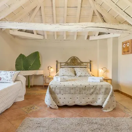 بيت للعطل La Casa De *