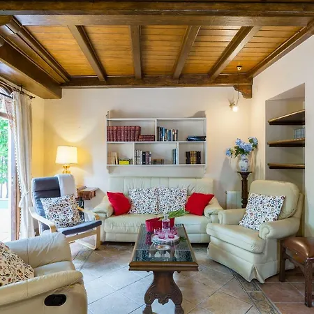 La Casa De * Illora